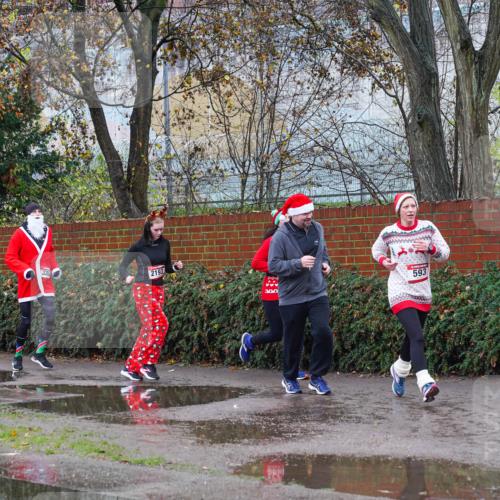 07.12.2025 - St. Pauli X-Mass-Run No. 15 Michael Burmester http://msf.ph/oto/9428585 07.12.2025 11:03:23 Laufen 2193, 593 meine-sportfotos.de