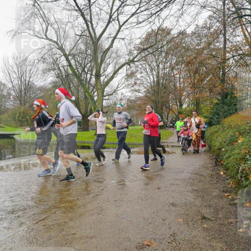 07.12.2025 - St. Pauli X-Mass-Run No. 15 Michael Burmester http://msf.ph/oto/9428586 07.12.2025 11:45:00 Laufen 69, 4786, 1244 meine-sportfotos.de
