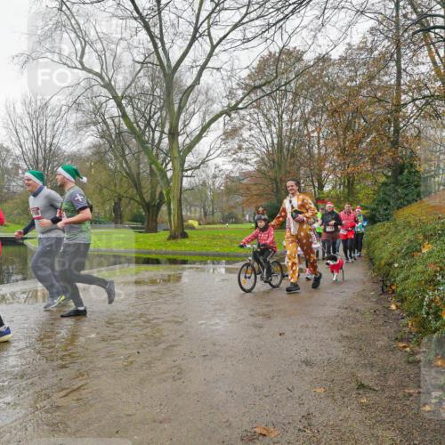 07.12.2025 - St. Pauli X-Mass-Run No. 15 Michael Burmester http://msf.ph/oto/9428591 07.12.2025 11:45:01 Laufen  meine-sportfotos.de