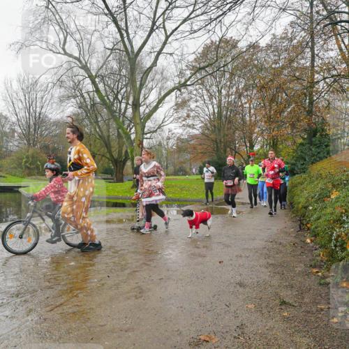 07.12.2025 - St. Pauli X-Mass-Run No. 15 Michael Burmester http://msf.ph/oto/9428596 07.12.2025 11:45:03 Laufen 758 meine-sportfotos.de