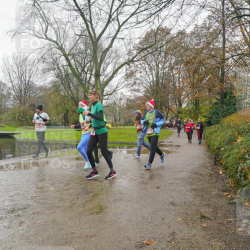 07.12.2025 - St. Pauli X-Mass-Run No. 15 Michael Burmester http://msf.ph/oto/9428607 07.12.2025 11:45:06 Laufen 2892, 4722, 3372 meine-sportfotos.de