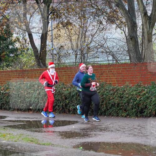 07.12.2025 - St. Pauli X-Mass-Run No. 15 Michael Burmester http://msf.ph/oto/9428622 07.12.2025 11:04:08 Laufen 2876 meine-sportfotos.de