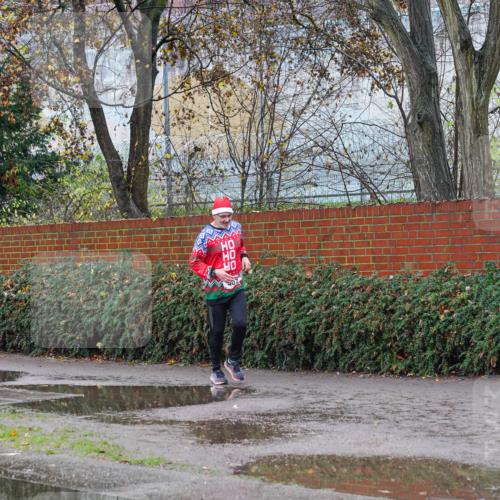 07.12.2025 - St. Pauli X-Mass-Run No. 15 Michael Burmester http://msf.ph/oto/9428625 07.12.2025 11:04:12 Laufen  meine-sportfotos.de