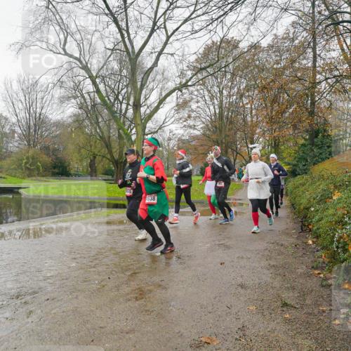 07.12.2025 - St. Pauli X-Mass-Run No. 15 Michael Burmester http://msf.ph/oto/9428646 07.12.2025 11:45:28 Laufen 955, 3538, 807 meine-sportfotos.de