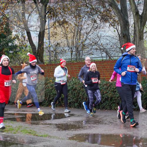 07.12.2025 - St. Pauli X-Mass-Run No. 15 Michael Burmester http://msf.ph/oto/9428652 07.12.2025 11:04:27 Laufen 2821, 2386, 2375, 1593, 427, 1672, 2990, 1339 meine-sportfotos.de