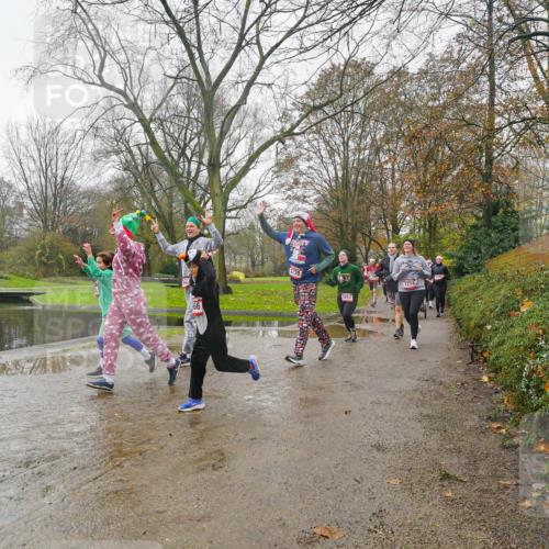 07.12.2025 - St. Pauli X-Mass-Run No. 15 Michael Burmester http://msf.ph/oto/9428661 07.12.2025 11:45:35 Laufen  meine-sportfotos.de