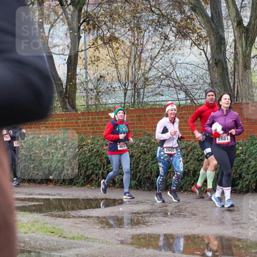 07.12.2025 - St. Pauli X-Mass-Run No. 15 Michael Burmester http://msf.ph/oto/9428662 07.12.2025 11:04:31 Laufen 1501, 149, 2875, 4632, 2881, 2605 meine-sportfotos.de