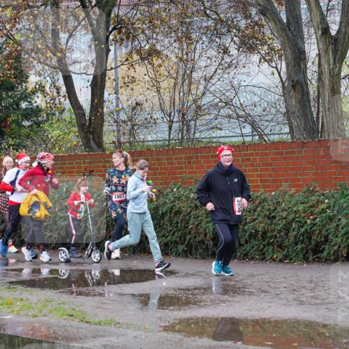 07.12.2025 - St. Pauli X-Mass-Run No. 15 Michael Burmester http://msf.ph/oto/9428673 07.12.2025 11:04:44 Laufen 1961 meine-sportfotos.de