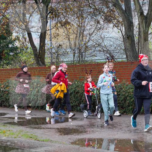 07.12.2025 - St. Pauli X-Mass-Run No. 15 Michael Burmester http://msf.ph/oto/9428676 07.12.2025 11:04:45 Laufen 3956 meine-sportfotos.de