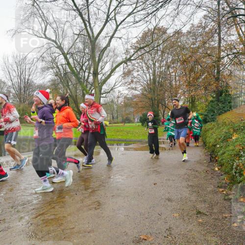 07.12.2025 - St. Pauli X-Mass-Run No. 15 Michael Burmester http://msf.ph/oto/9428681 07.12.2025 11:45:43 Laufen 587, 1899 meine-sportfotos.de