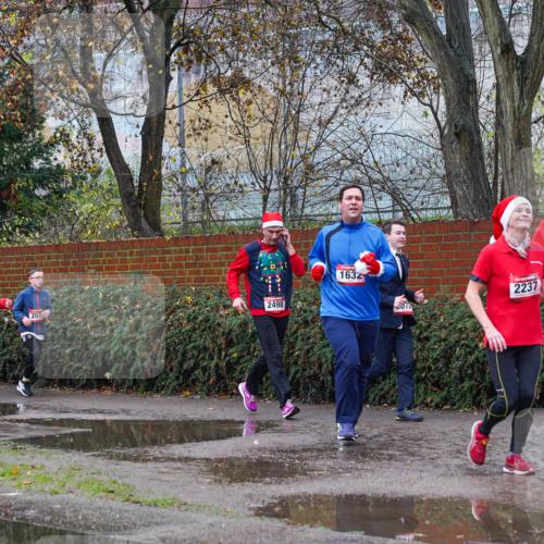 07.12.2025 - St. Pauli X-Mass-Run No. 15 Michael Burmester http://msf.ph/oto/9428689 07.12.2025 11:04:51 Laufen 2498, 308, 207, 1632, 2237, 973, 2234, 22 meine-sportfotos.de