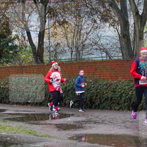 07.12.2025 - St. Pauli X-Mass-Run No. 15 Michael Burmester http://msf.ph/oto/9428690 07.12.2025 11:04:53 Laufen 3087, 2498, 1632 meine-sportfotos.de