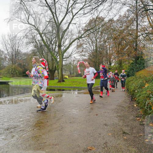 07.12.2025 - St. Pauli X-Mass-Run No. 15 Michael Burmester http://msf.ph/oto/9428711 07.12.2025 11:45:56 Laufen 1270 meine-sportfotos.de