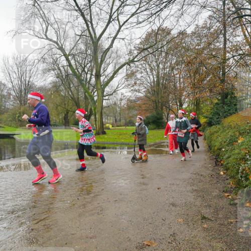 07.12.2025 - St. Pauli X-Mass-Run No. 15 Michael Burmester http://msf.ph/oto/9428716 07.12.2025 11:45:58 Laufen 4288 meine-sportfotos.de