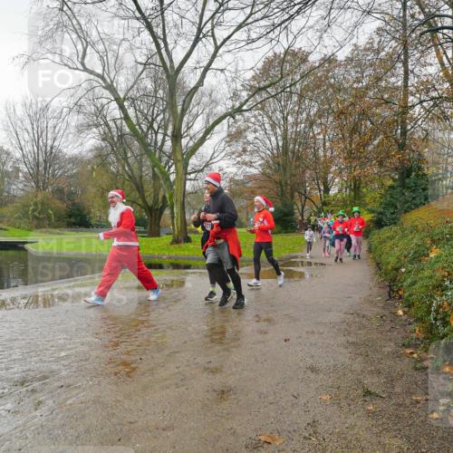 07.12.2025 - St. Pauli X-Mass-Run No. 15 Michael Burmester http://msf.ph/oto/9428720 07.12.2025 11:46:01 Laufen  meine-sportfotos.de