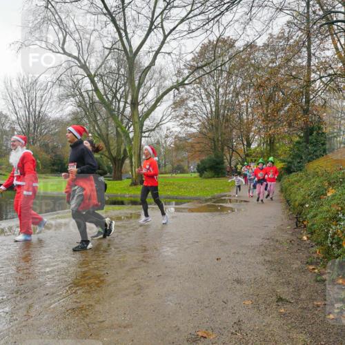 07.12.2025 - St. Pauli X-Mass-Run No. 15 Michael Burmester http://msf.ph/oto/9428723 07.12.2025 11:46:02 Laufen  meine-sportfotos.de