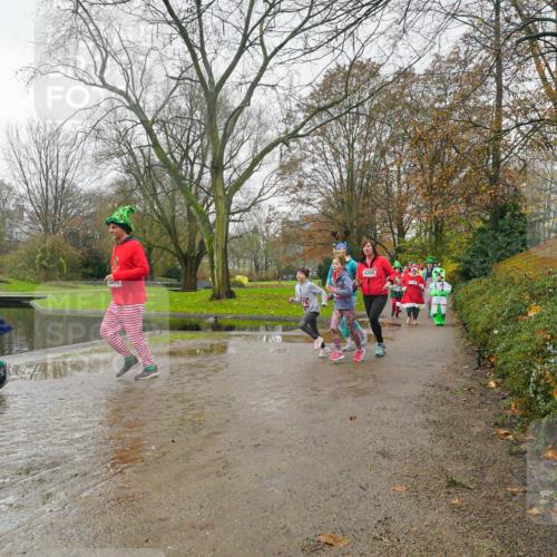 07.12.2025 - St. Pauli X-Mass-Run No. 15 Michael Burmester http://msf.ph/oto/9428732 07.12.2025 11:46:06 Laufen 4400, 4268 meine-sportfotos.de