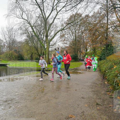 07.12.2025 - St. Pauli X-Mass-Run No. 15 Michael Burmester http://msf.ph/oto/9428734 07.12.2025 11:46:07 Laufen  meine-sportfotos.de
