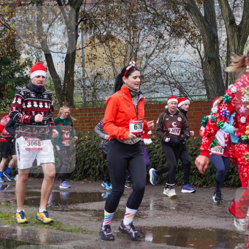 07.12.2025 - St. Pauli X-Mass-Run No. 15 Michael Burmester http://msf.ph/oto/9428758 07.12.2025 11:05:44 Laufen 904, 3068, 2192, 678, 3074, 3070, 318 meine-sportfotos.de