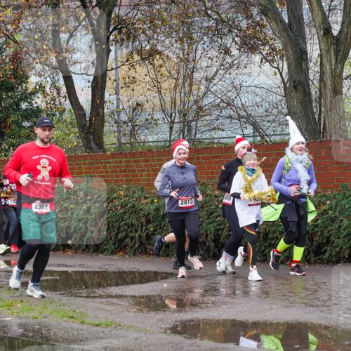 07.12.2025 - St. Pauli X-Mass-Run No. 15 Michael Burmester http://msf.ph/oto/9428773 07.12.2025 11:05:53 Laufen 1908, 2635, 1752, 2387, 2813, 189 meine-sportfotos.de