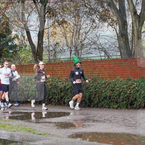 07.12.2025 - St. Pauli X-Mass-Run No. 15 Michael Burmester http://msf.ph/oto/9428807 07.12.2025 11:06:15 Laufen 474, 2456, 2431, 2426 meine-sportfotos.de