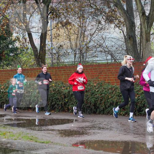 07.12.2025 - St. Pauli X-Mass-Run No. 15 Michael Burmester http://msf.ph/oto/9428817 07.12.2025 11:06:19 Laufen 270, 2709, 1759, 2449, 2456 meine-sportfotos.de