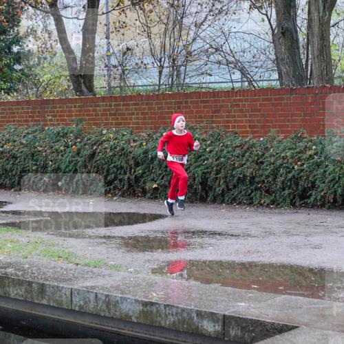 07.12.2025 - St. Pauli X-Mass-Run No. 15 Michael Burmester http://msf.ph/oto/9428855 07.12.2025 09:39:04 Laufen 3398 meine-sportfotos.de