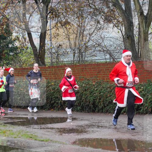 07.12.2025 - St. Pauli X-Mass-Run No. 15 Michael Burmester http://msf.ph/oto/9428859 07.12.2025 11:06:52 Laufen 3607, 2492, 2595, 2225, 2226 meine-sportfotos.de