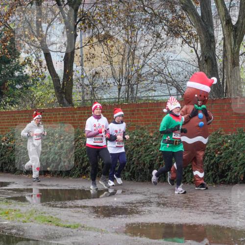 07.12.2025 - St. Pauli X-Mass-Run No. 15 Michael Burmester http://msf.ph/oto/9428874 07.12.2025 11:07:01 Laufen 3004, 2999, 2995, 2572, 481 meine-sportfotos.de