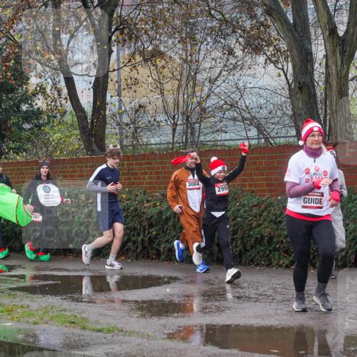 07.12.2025 - St. Pauli X-Mass-Run No. 15 Michael Burmester http://msf.ph/oto/9428878 07.12.2025 11:07:03 Laufen 142, 3004, 2999, 4818 meine-sportfotos.de
