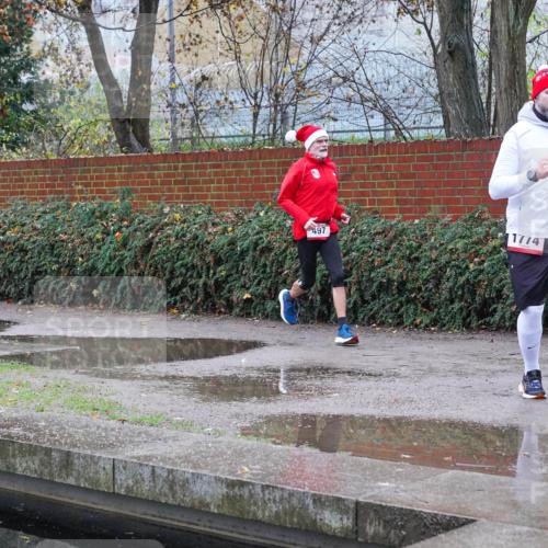 07.12.2025 - St. Pauli X-Mass-Run No. 15 Michael Burmester http://msf.ph/oto/9428916 07.12.2025 09:40:20 Laufen 11774, 497, 2984 meine-sportfotos.de