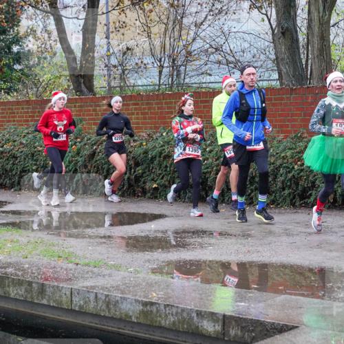 07.12.2025 - St. Pauli X-Mass-Run No. 15 Michael Burmester http://msf.ph/oto/9428938 07.12.2025 09:40:49 Laufen 4209, 1395, 129, 1976 meine-sportfotos.de