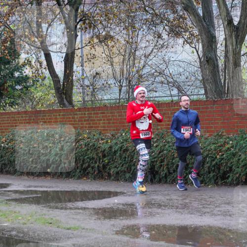 07.12.2025 - St. Pauli X-Mass-Run No. 15 Michael Burmester http://msf.ph/oto/9428972 07.12.2025 11:19:23 Laufen 1960, 1962 meine-sportfotos.de
