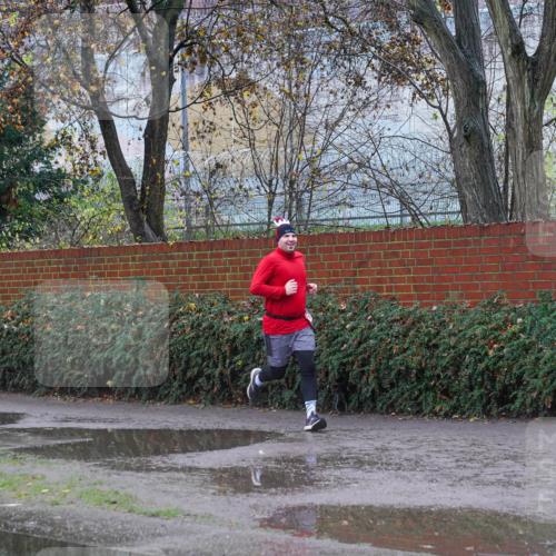 07.12.2025 - St. Pauli X-Mass-Run No. 15 Michael Burmester http://msf.ph/oto/9428981 07.12.2025 11:19:46 Laufen  meine-sportfotos.de