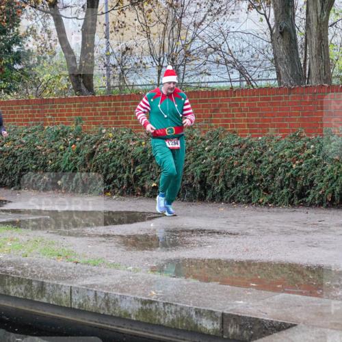 07.12.2025 - St. Pauli X-Mass-Run No. 15 Michael Burmester http://msf.ph/oto/9428992 07.12.2025 09:41:23 Laufen 3345, 1294 meine-sportfotos.de