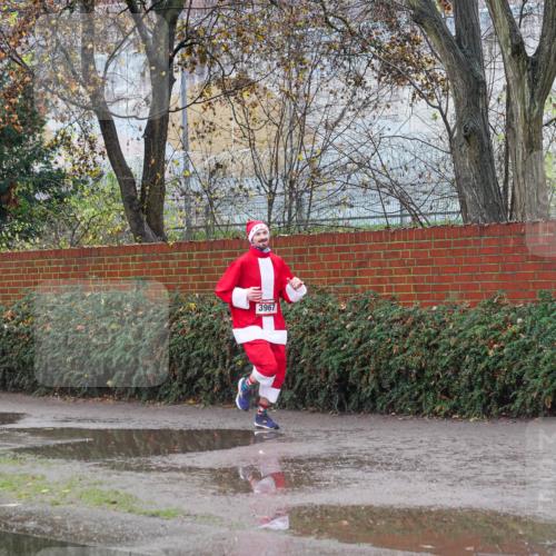07.12.2025 - St. Pauli X-Mass-Run No. 15 Michael Burmester http://msf.ph/oto/9429019 07.12.2025 11:20:50 Laufen 3593, 127, 3967 meine-sportfotos.de