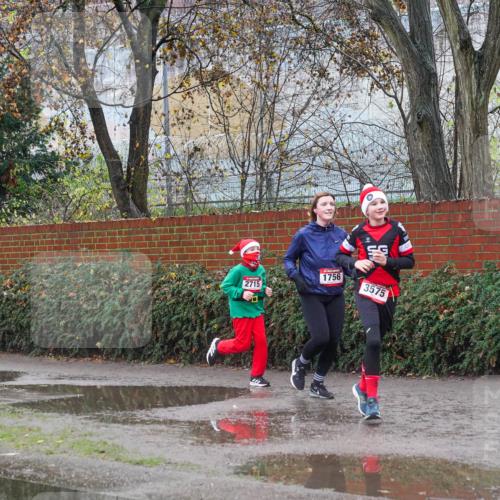 07.12.2025 - St. Pauli X-Mass-Run No. 15 Michael Burmester http://msf.ph/oto/9429030 07.12.2025 11:21:05 Laufen 2715, 1756, 3575 meine-sportfotos.de
