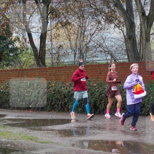 07.12.2025 - St. Pauli X-Mass-Run No. 15 Michael Burmester http://msf.ph/oto/9429079 07.12.2025 11:21:53 Laufen 1843, 1838, 2816, 839 meine-sportfotos.de