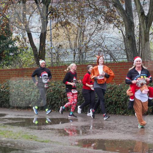 07.12.2025 - St. Pauli X-Mass-Run No. 15 Michael Burmester http://msf.ph/oto/9429095 07.12.2025 11:22:14 Laufen 3204, 350, 355, 3733, 207, 3453 meine-sportfotos.de