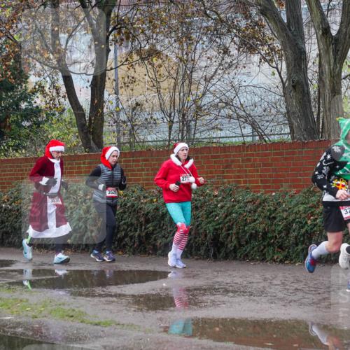 07.12.2025 - St. Pauli X-Mass-Run No. 15 Michael Burmester http://msf.ph/oto/9429100 07.12.2025 11:22:18 Laufen 3423, 3530, 3529, 271, 3204, 3505 meine-sportfotos.de