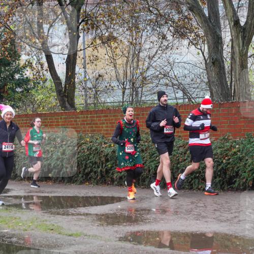 07.12.2025 - St. Pauli X-Mass-Run No. 15 Michael Burmester http://msf.ph/oto/9429118 07.12.2025 11:22:33 Laufen 652, 2417, 2416, 2022, 5001, 5002 meine-sportfotos.de