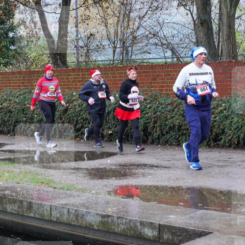 07.12.2025 - St. Pauli X-Mass-Run No. 15 Michael Burmester http://msf.ph/oto/9429123 07.12.2025 09:42:58 Laufen 2126, 1570, 460, 543, 984, 1488 meine-sportfotos.de