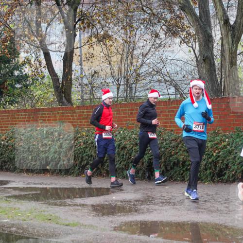 07.12.2025 - St. Pauli X-Mass-Run No. 15 Michael Burmester http://msf.ph/oto/9429146 07.12.2025 11:22:52 Laufen 3576, 3575, 3718, 3920 meine-sportfotos.de