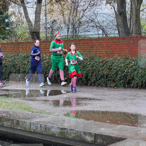 07.12.2025 - St. Pauli X-Mass-Run No. 15 Michael Burmester http://msf.ph/oto/9429156 07.12.2025 09:43:13 Laufen 962, 963 meine-sportfotos.de
