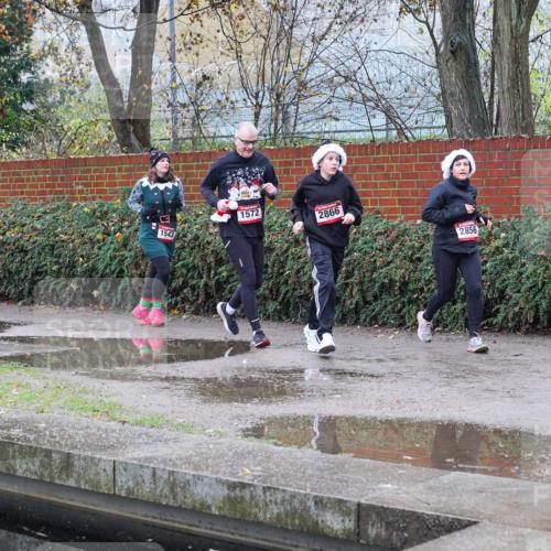 07.12.2025 - St. Pauli X-Mass-Run No. 15 Michael Burmester http://msf.ph/oto/9429252 07.12.2025 09:44:15 Laufen 1543, 1572, 2866, 2856 meine-sportfotos.de