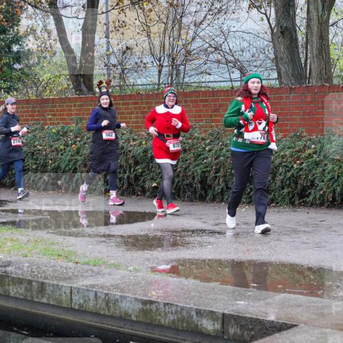07.12.2025 - St. Pauli X-Mass-Run No. 15 Michael Burmester http://msf.ph/oto/9429263 07.12.2025 09:44:18 Laufen 685, 81, 562, 2746, 970, 76 meine-sportfotos.de