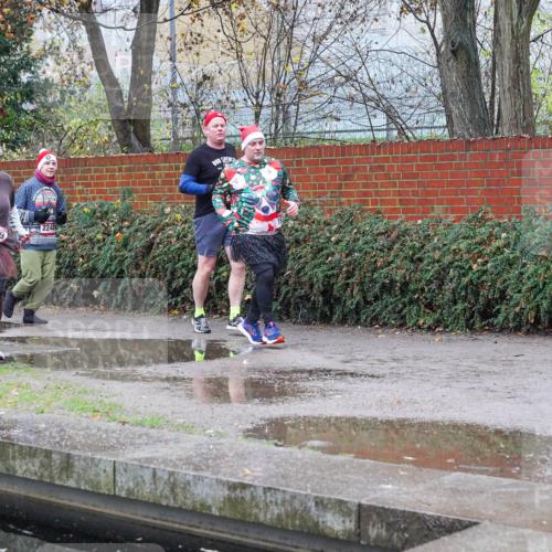 07.12.2025 - St. Pauli X-Mass-Run No. 15 Michael Burmester http://msf.ph/oto/9429311 07.12.2025 09:44:43 Laufen 247, 3859, 1929 meine-sportfotos.de