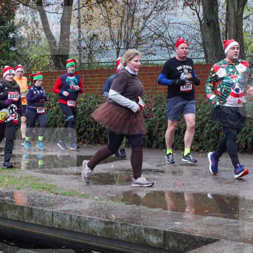 07.12.2025 - St. Pauli X-Mass-Run No. 15 Michael Burmester http://msf.ph/oto/9429314 07.12.2025 09:44:44 Laufen 419, 3970, 2247, 713, 3857, 3859, 1397 meine-sportfotos.de