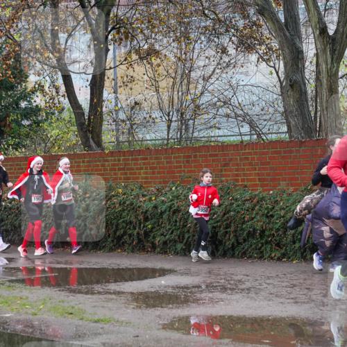 07.12.2025 - St. Pauli X-Mass-Run No. 15 Michael Burmester http://msf.ph/oto/9429379 07.12.2025 11:25:25 Laufen 3949, 3948, 1967, 1966, 3950, 1276 meine-sportfotos.de