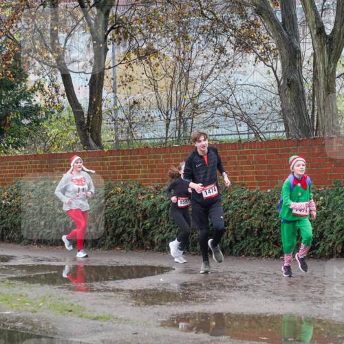 07.12.2025 - St. Pauli X-Mass-Run No. 15 Michael Burmester http://msf.ph/oto/9429393 07.12.2025 11:25:39 Laufen 1597, 1474 meine-sportfotos.de